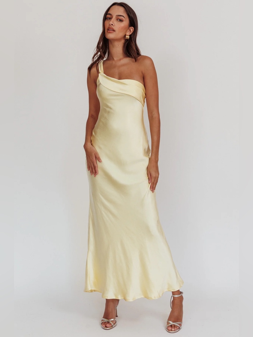 Selfie Leslie Carmel One-Shoulder Satin Dress in Butter yellow - Picture 5 of 11